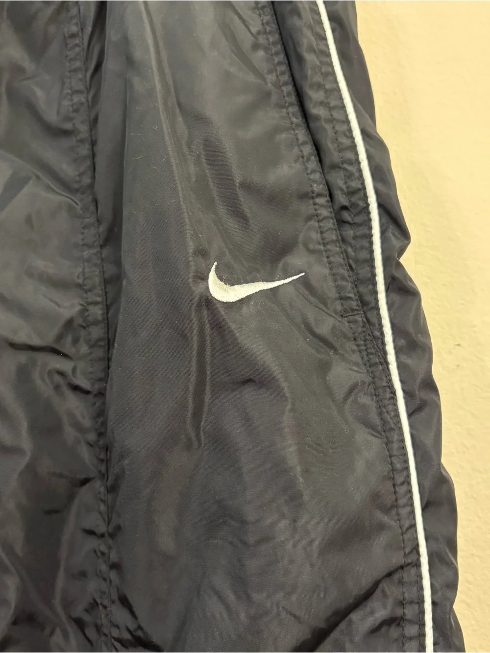 Vintage 90s Nike Men's L Black Lined Windbreaker Track Pants Y2K drill gorpcore